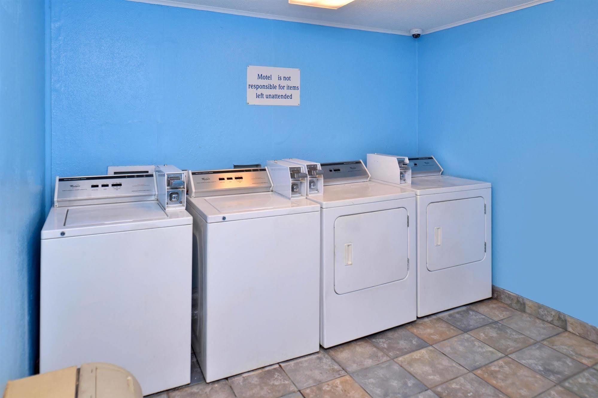 Americas Best Value Inn & Suites Jackson Extérieur photo