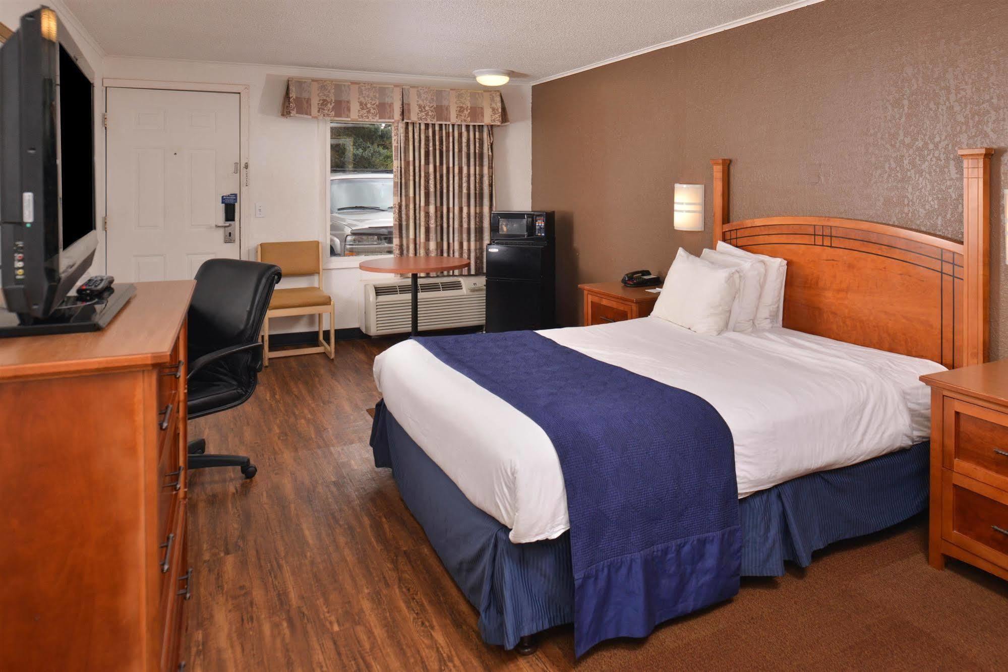 Americas Best Value Inn & Suites Jackson Extérieur photo
